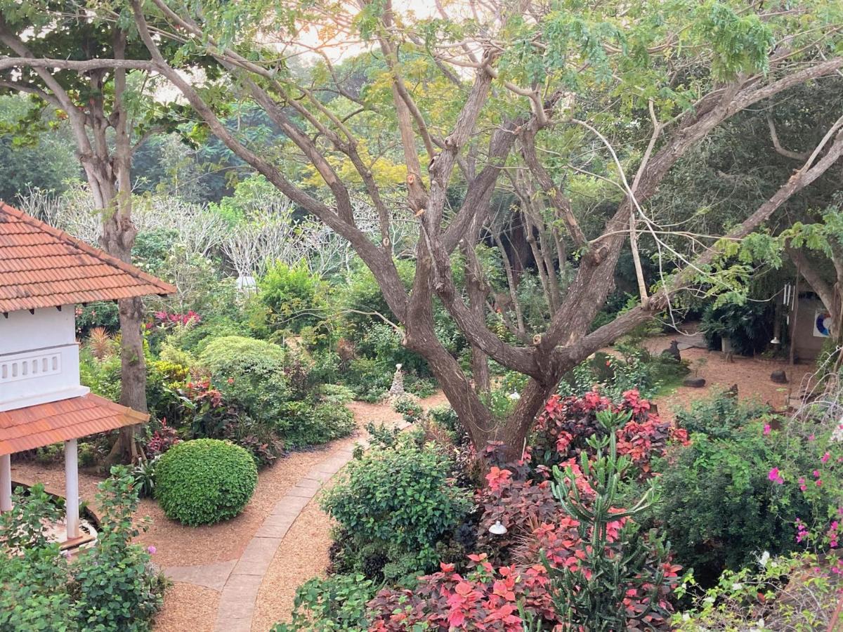 Gaia'S Garden Guest House Auroville Luaran gambar