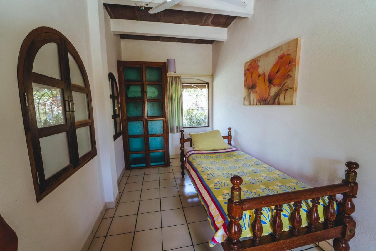 Gaia'S Garden Guest House Auroville Luaran gambar