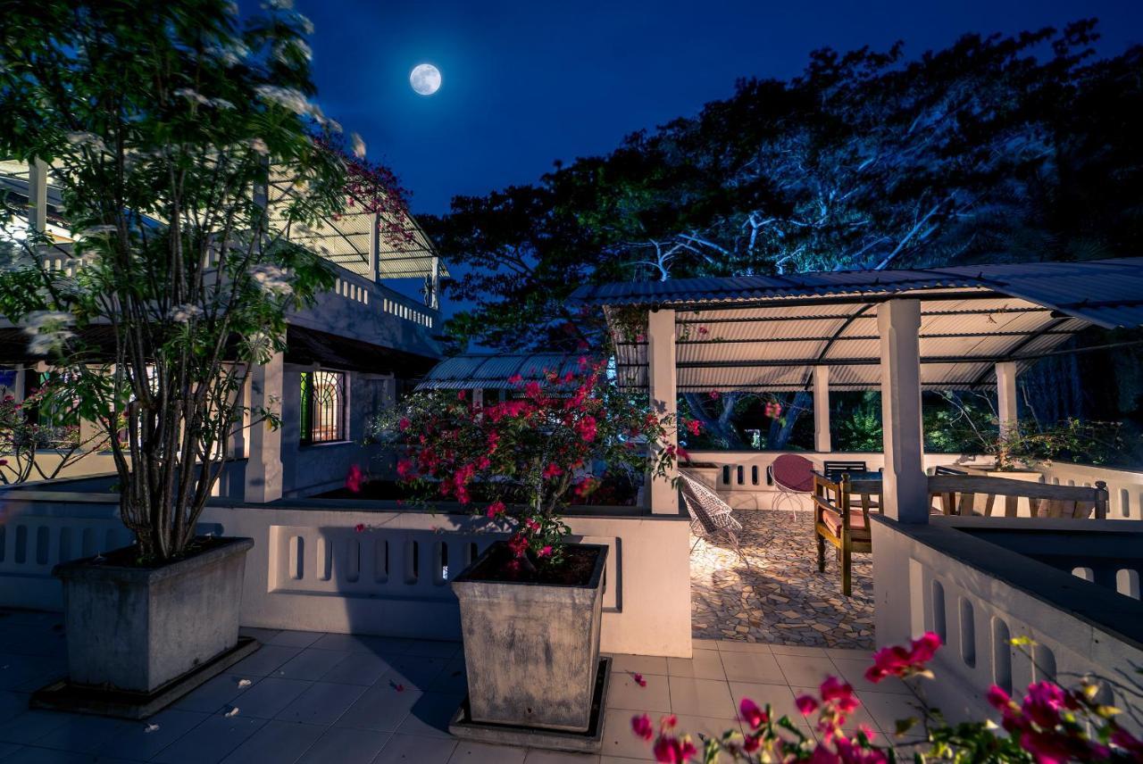 Gaia'S Garden Guest House Auroville Luaran gambar