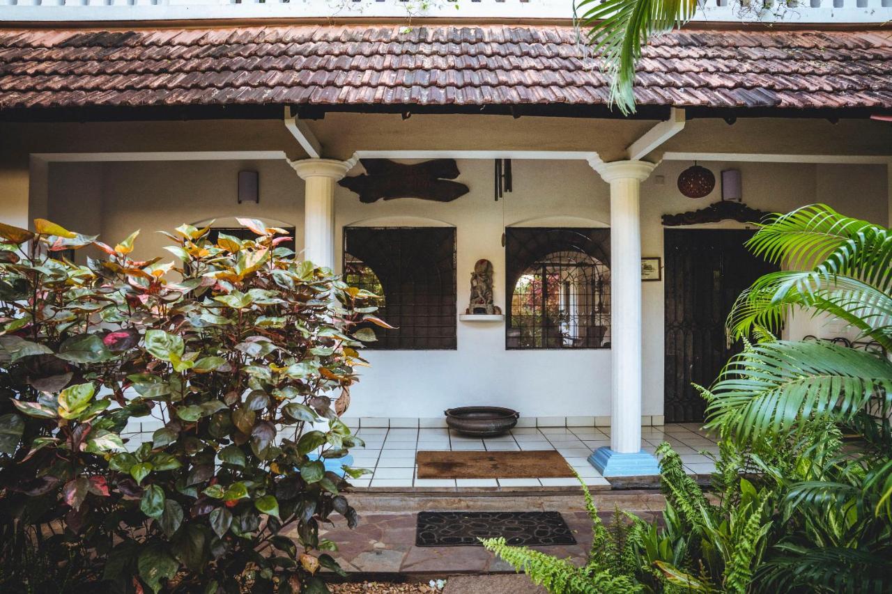 Gaia'S Garden Guest House Auroville Luaran gambar