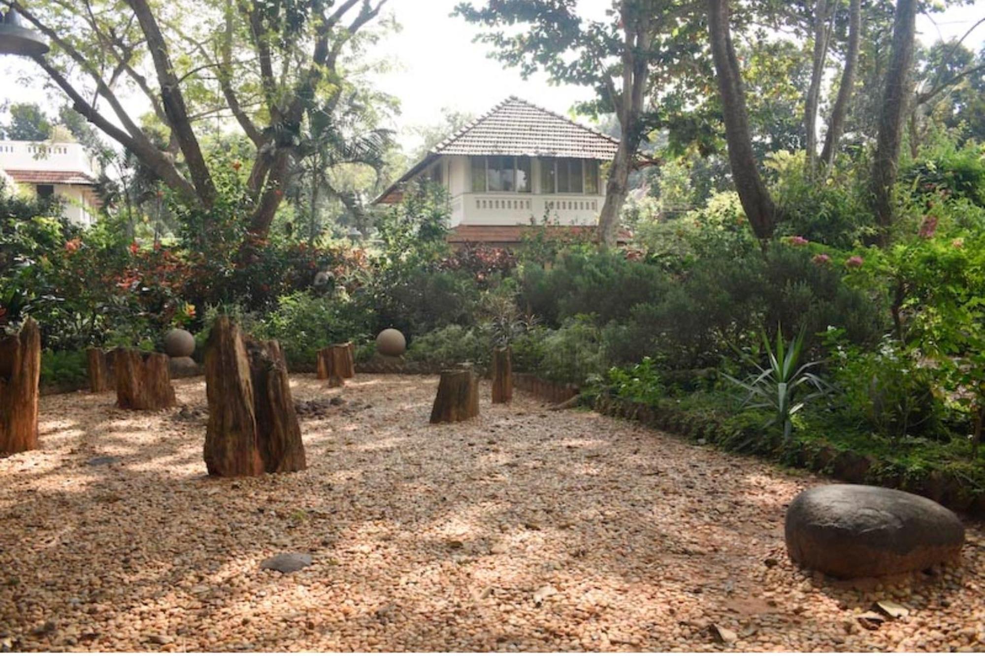 Gaia'S Garden Guest House Auroville Luaran gambar
